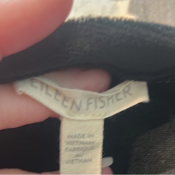 Eileen Fisher,SINFULLY SOFT Pull-Over
Velvety Top,Excellent Condition, Size S - Picture 9 of 11